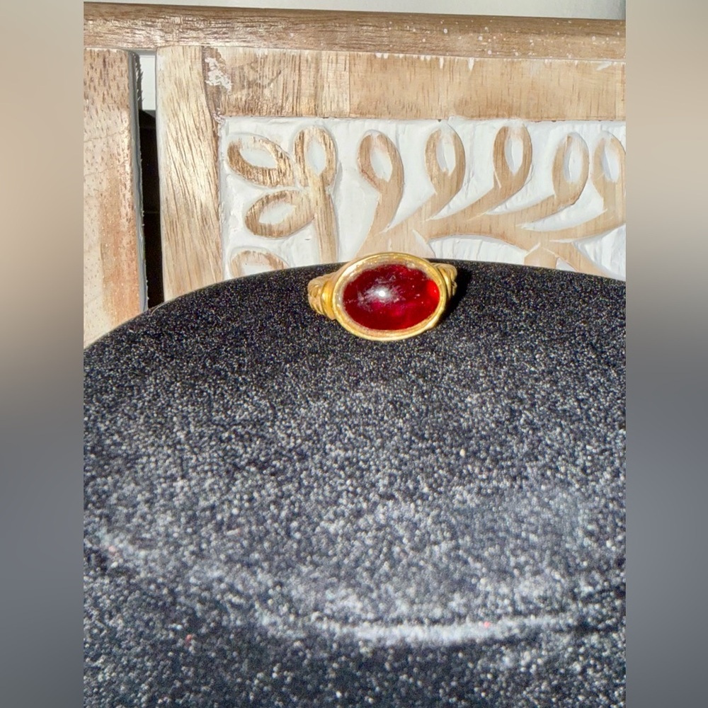 Vintage 1992 JADED NY Gold and Carnelian  Stone Twisted Band Ring